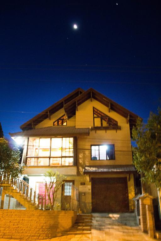 グラマドFloresta Hospedagemアパートメント エクステリア 写真